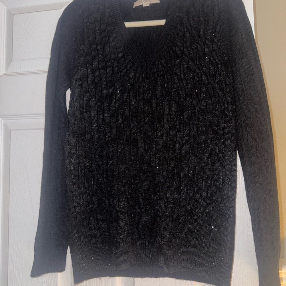 Ann Taylor LOFT V-Neck Sweater Sparkle Knit
Pullover Long Sleeve Black Women's